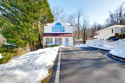 125 Walnut Road, Kings Park, NY 11754 - Photo 3
