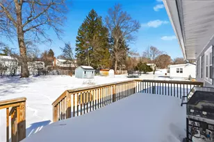 28 Paddock Pl, Newburgh, NY 12550 - Photo 9