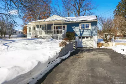 28 Paddock Place, Newburgh, NY 12550 - Photo 5