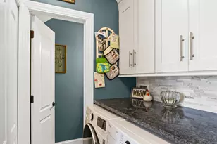 231 Springmeadow Dr, Holbrook, NY 11741 - Photo 5