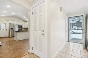 115 Arlington Rd, Ronkonkoma, NY 11779 - Photo 27