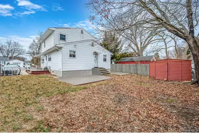 [Address not provided], Lindenhurst, NY 11757 - Photo 33