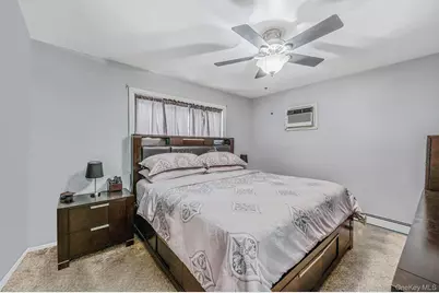 [Address not provided], Lindenhurst, NY 11757 - Photo 11