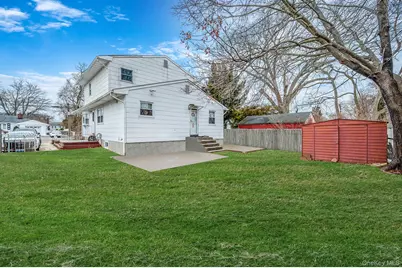 [Address not provided], Lindenhurst, NY 11757 - Photo 21