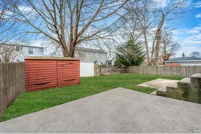 [Address not provided], Lindenhurst, NY 11757 - Photo 23