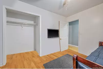 [Address not provided], Lindenhurst, NY 11757 - Photo 15