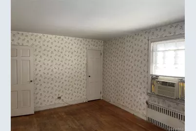 39 McCollom Place, Yonkers, NY 10704 - Photo 9