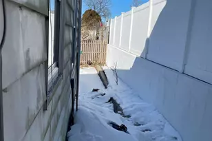 39 McCollom Pl, Yonkers, NY 10704 - Photo 13