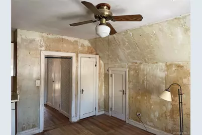 39 McCollom Place, Yonkers, NY 10704 - Photo 19