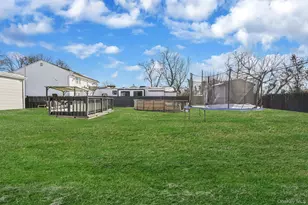 22 Eisenhower Ave, Brentwood, NY 11717 - Photo 25