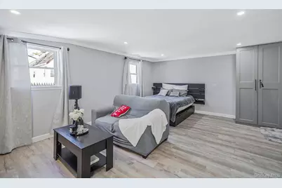 22 Eisenhower Avenue, Brentwood, NY 11717 - Photo 19