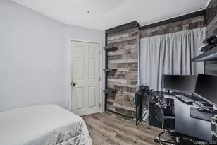 22 Eisenhower Ave, Brentwood, NY 11717 - Photo 17