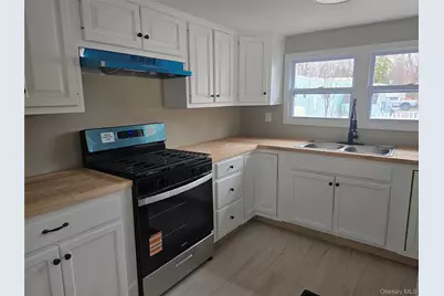 16 Jennifer Court, Poughkeepsie, NY 12601 - Photo 9