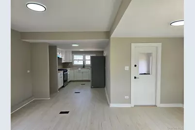 16 Jennifer Court, Poughkeepsie, NY 12601 - Photo 1