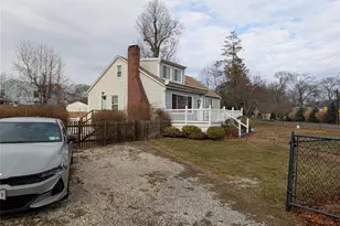 51 Lafayette Dr, Shirley, NY 11967 - Photo 3