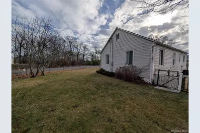 51 Lafayette Drive, Shirley, NY 11967 - Photo 17