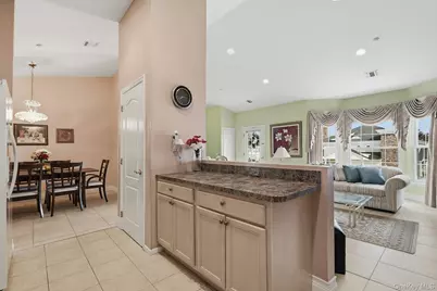 604 Narragansett Villas Drive, Lindenhurst, NY 11757 - Photo 11