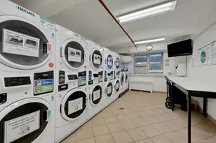 640 W 231st St, Bronx, NY 10463 - Photo 23