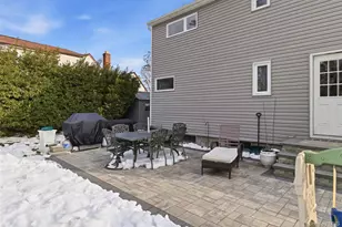 30 Linwood Pl, Massapequa Park, NY 11762 - Photo 29