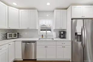 30 Linwood Pl, Massapequa Park, NY 11762 - Photo 9