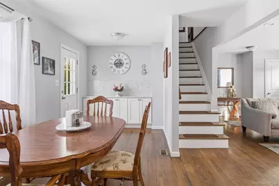 30 Linwood Place, Massapequa Park, NY 11762 - Photo 11