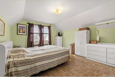 33 McKee Street, Floral Park, NY 11001 - Photo 17