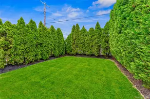 262 Channon Rd, Hewlett, NY 11557 - Photo 5