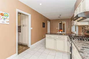 262 Channon Rd, Hewlett, NY 11557 - Photo 23