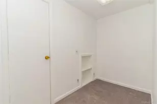 253 E Meadow Ave, East Meadow, NY 11554 - Photo 17