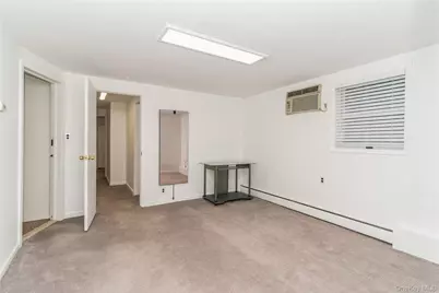 253 E Meadow Avenue, East Meadow, NY 11554 - Photo 15