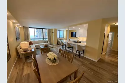 27110 Grand Central Parkway #25A, Floral Park, NY 11005 - Photo 5