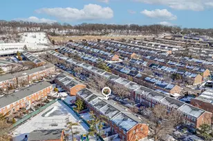 63-05A Douglaston Pkwy, Little Neck, NY 11362 - Photo 29