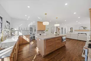 18 Lakeside Dr, New Rochelle, NY 10801 - Photo 9