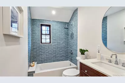 18 Lakeside Drive, New Rochelle, NY 10801 - Photo 27