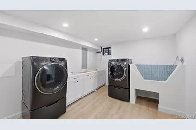 18 Lakeside Drive, New Rochelle, NY 10801 - Photo 33