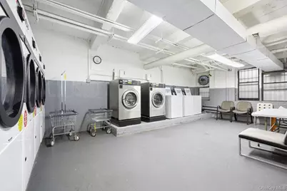 3130 Grand Concourse #2J, Bronx, NY 10458 - Photo 23