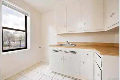 3130 Grand Concourse #2J, Bronx, NY 10458 - Photo 9