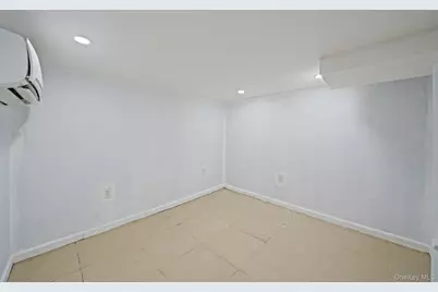 127-18 89th Avenue, Richmond Hill, NY 11418 - Photo 35