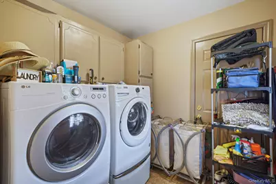 158 Spiral Road, Holtsville, NY 11742 - Photo 25