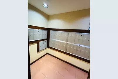 190 Schofield Street #2E, Bronx, NY 10464 - Photo 5