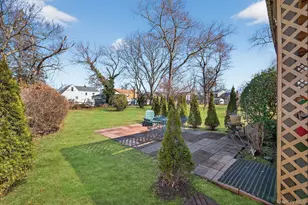 379 Washington Ave, Roosevelt, NY 11575 - Photo 33