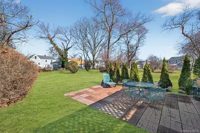 379 Washington Avenue, Roosevelt, NY 11575 - Photo 31