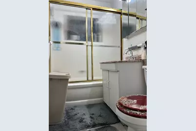 87-15 204th Street #B67, Hollis, NY 11423 - Photo 11