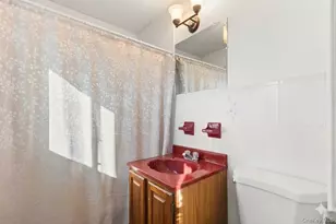 809 Canal St, Lindenhurst, NY 11757 - Photo 21