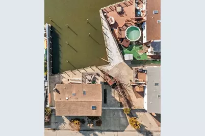 809 Canal Street, Lindenhurst, NY 11757 - Photo 3