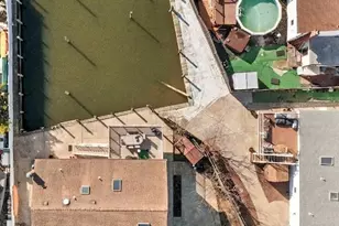 809 Canal St, Lindenhurst, NY 11757 - Photo 3