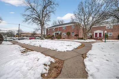 540 Tuckahoe Road #3B, Yonkers, NY 10710 - Photo 3