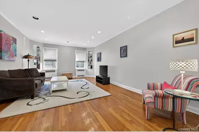 26 Hamilton Place #A2, Garden City, NY 11530 - Photo 5