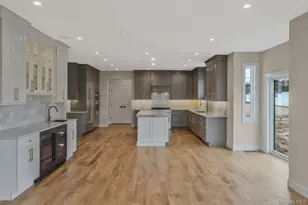 457 Pond Path, East Setauket, NY 11733 - Photo 7