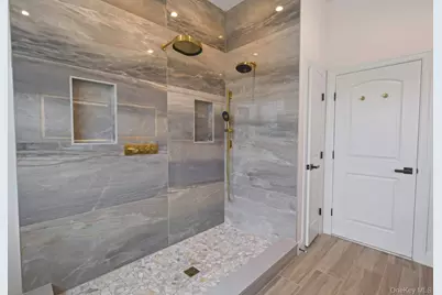 457 Pond Path, East Setauket, NY 11733 - Photo 23